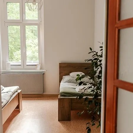 Lesniczowka Golebia Gora 아파트 Unichowo